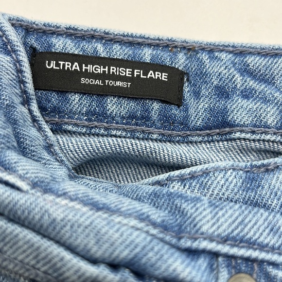 Social Tourist Ultra High Rise Flare Size 24 - Picture 8 of 16